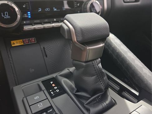 New 2026 Toyota 4Runner Limited AWD/4WD image 26