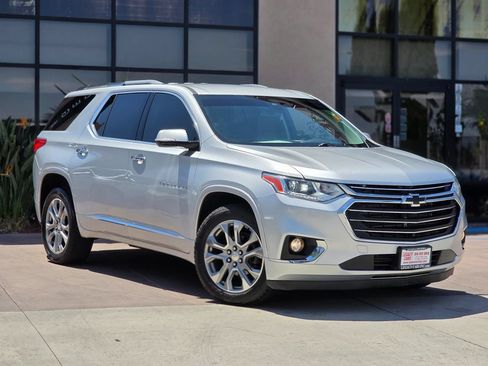 Used 2018 Chevrolet Traverse Premier AWD/4WD image 3