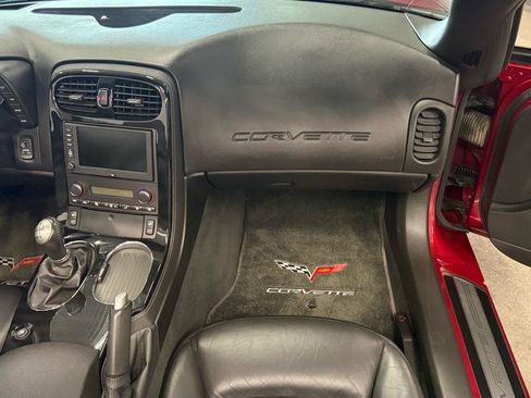 Used 2008 Chevrolet Corvette Convertible w/ Preferred Equipment Group RWD image 25