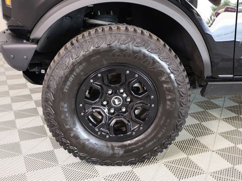 Used 2024 Ford Bronco Wildtrak AWD/4WD image 18