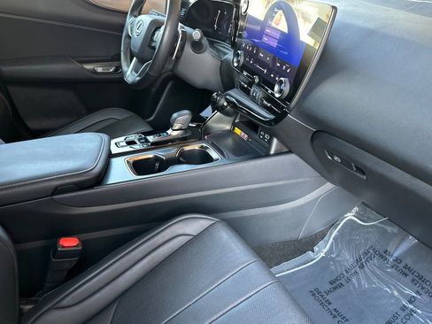 Certified 2024 Lexus NX 450h+ F Sport w/ Vision Package AWD/4WD image 18