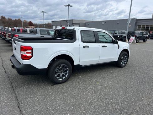 New 2025 Ford Maverick XLT w/ Equipment Group 301A image 29