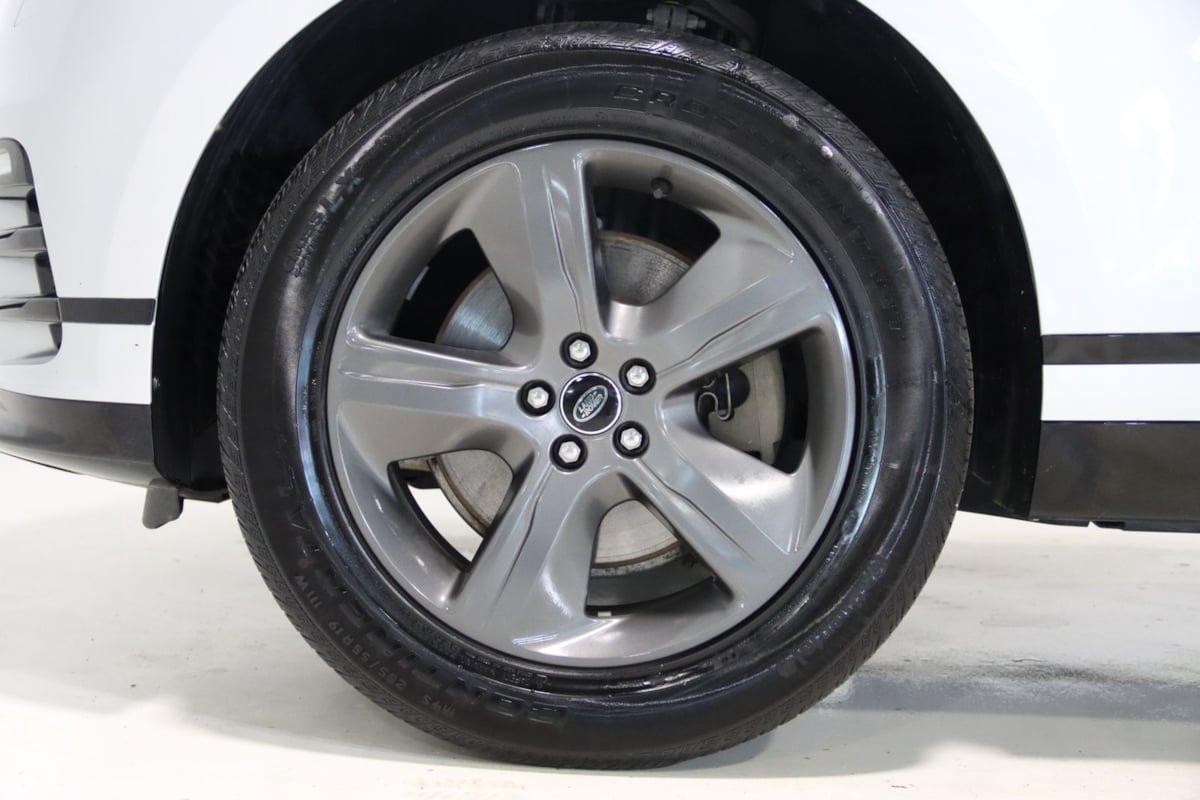 Used 2025 Land Rover Range Rover Velar Dynamic SE AWD/4WD image 72