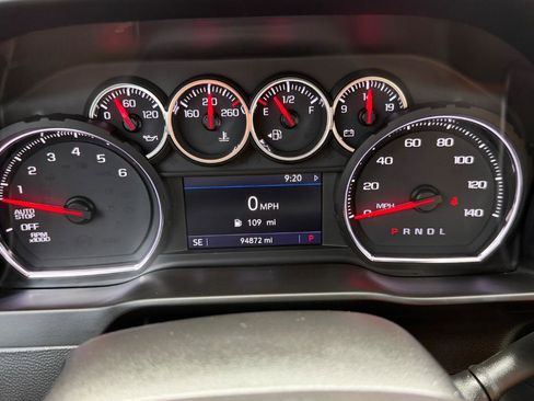 Used 2019 Chevrolet Silverado 1500 LT RWD image 13