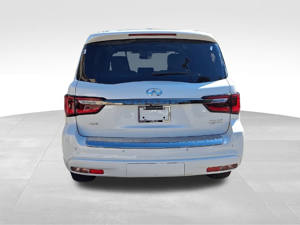 Used 2024 INFINITI QX80 Sensory AWD/4WD image 5