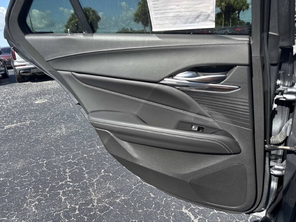 Used 2021 Cadillac CT4 Premium Luxury RWD image 13