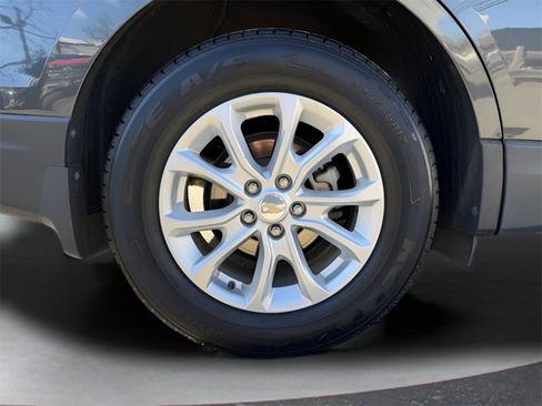 Used 2019 Chevrolet Equinox LS w/ LS Convenience Package image 12