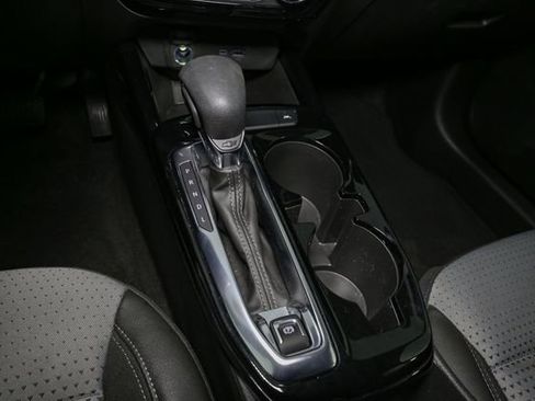 Used 2025 Chevrolet Trax LT w/ Driver Confidence Package image 27