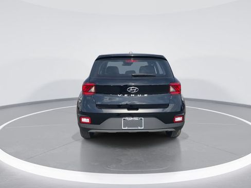 New 2026 Hyundai Venue SE FWD image 7