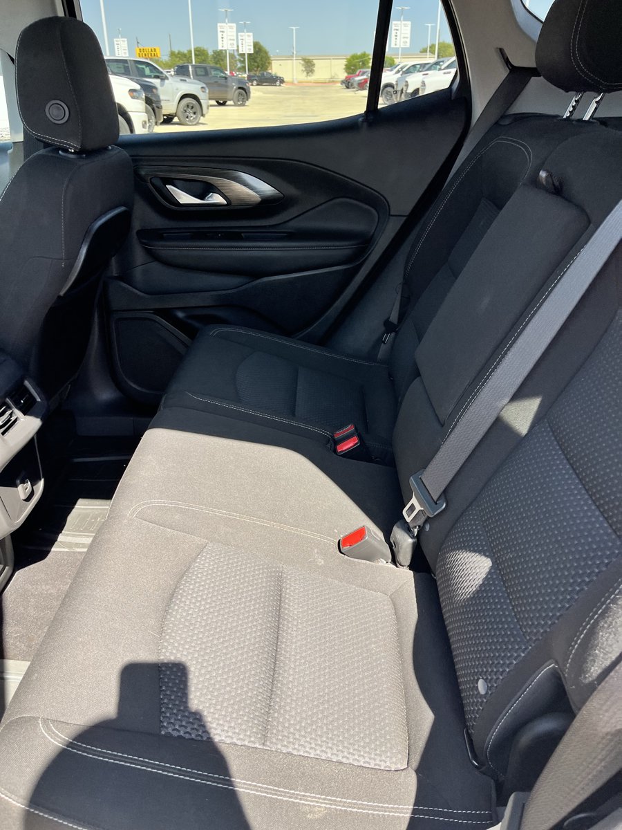Used 2022 GMC Terrain SLE w/ Driver Convenience Package FWD image 18