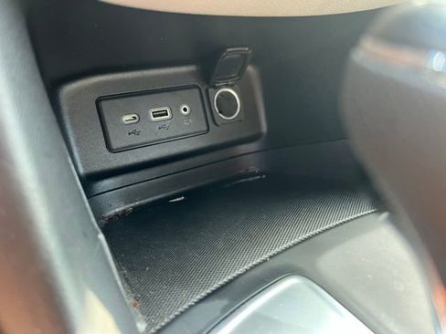 Used 2020 Chevrolet Equinox LS FWD image 20