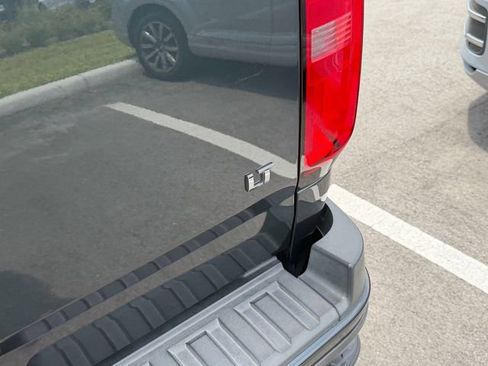 Used 2017 Chevrolet Colorado LT w/ Safety Package RWD image 16