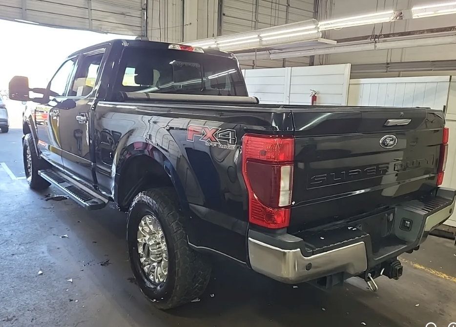 Used 2020 Ford F350 XLT w/ XLT Premium Package AWD/4WD image 5