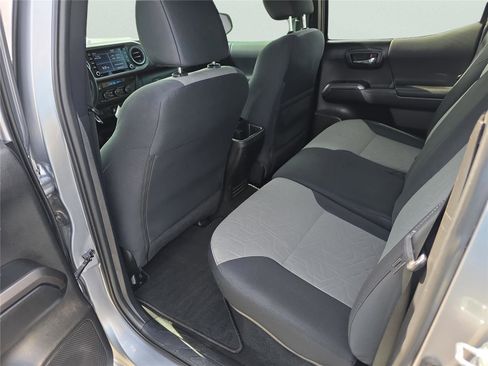 Used 2021 Toyota Tacoma TRD Sport image 30