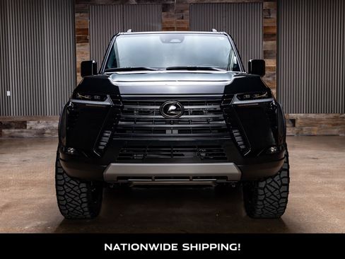 Used 2025 Lexus GX 550 image 4