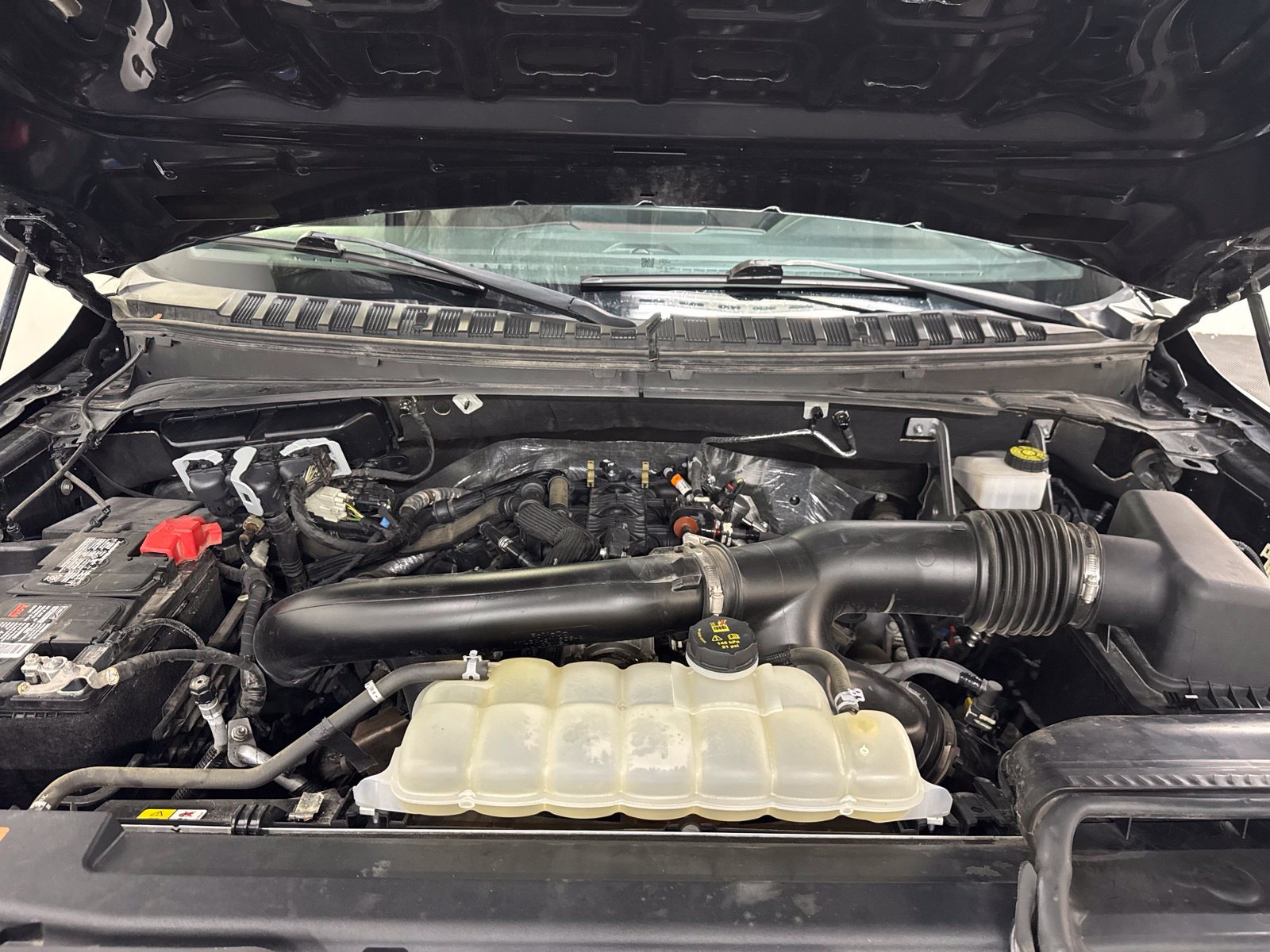 Used 2024 Ford Expedition Max Limited AWD/4WD image 10