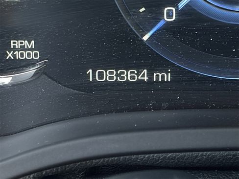 Used 2018 Cadillac Escalade ESV Luxury image 25