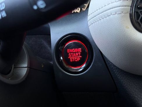 Certified 2025 Honda HR-V LX image 27