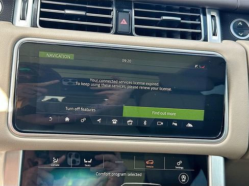 Used 2021 Land Rover Range Rover AWD/4WD image 13