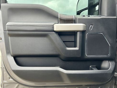 Used 2021 Ford F250 Lariat w/ FX4 Off-Road Package image 22