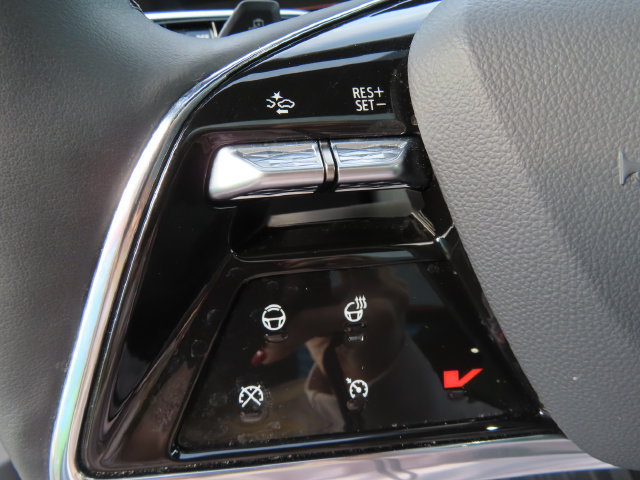 Certified 2026 Cadillac Vistiq Sport w/ LPO, Floor Liner Package AWD/4WD image 15