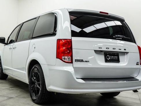Used 2019 Dodge Grand Caravan GT FWD image 11