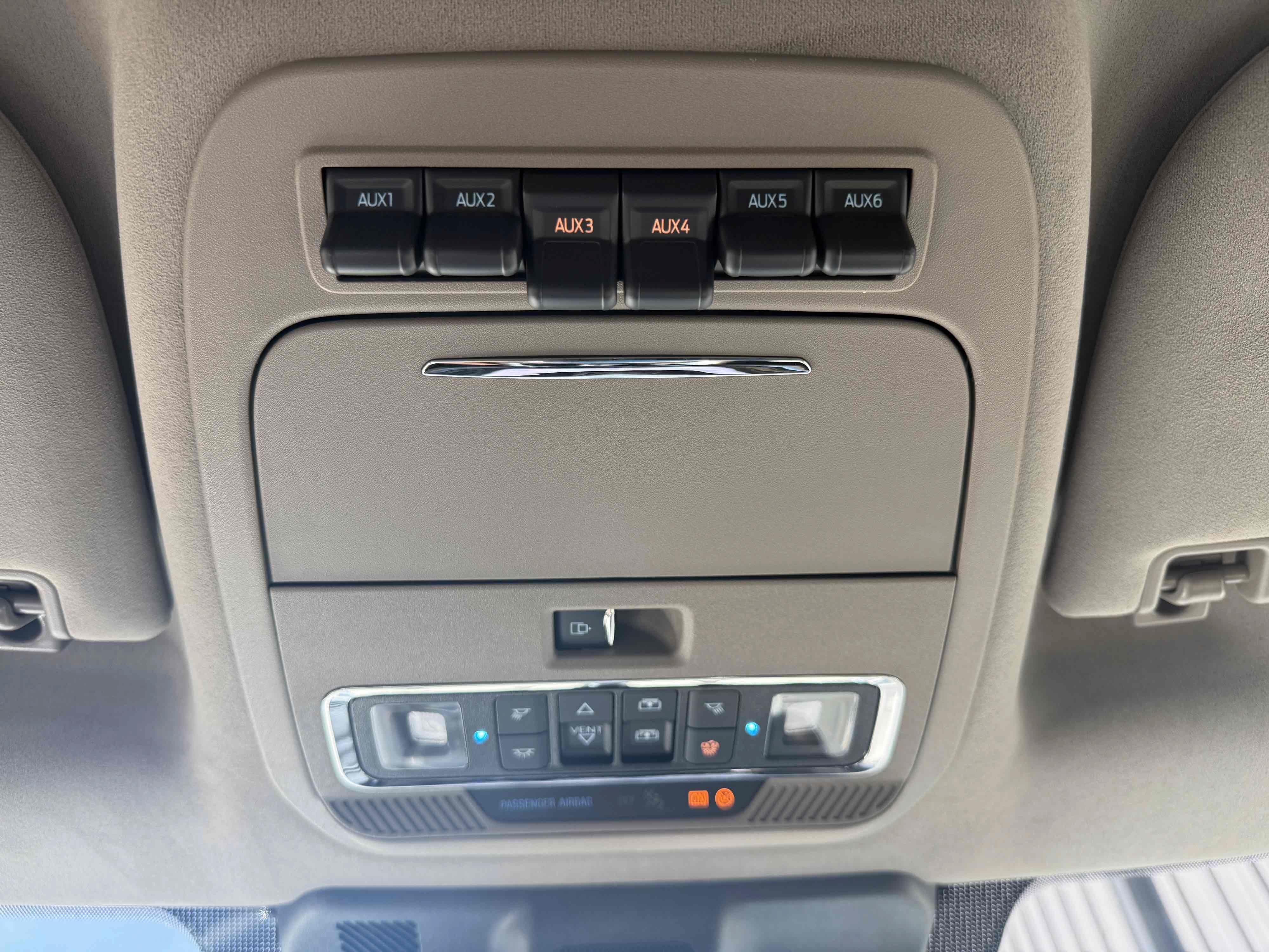 Used 2027 Ford F450 Platinum w/ Platinum Plus Package AWD/4WD image 46