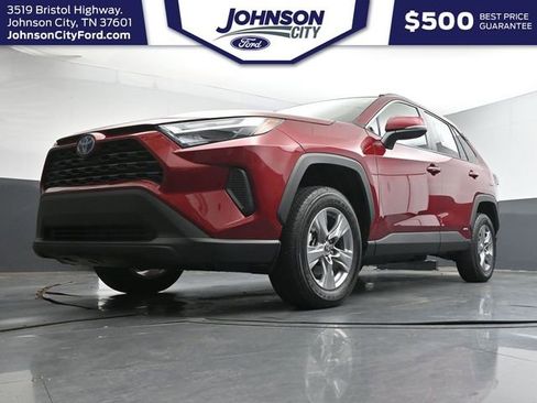 Used 2024 Toyota RAV4 XLE AWD/4WD image 29