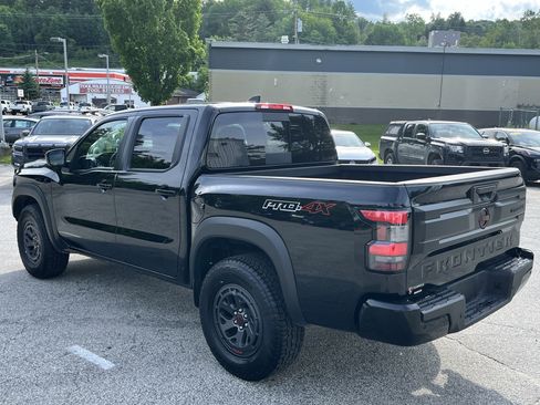 Used 2026 Nissan Frontier PRO-4X AWD/4WD image 5