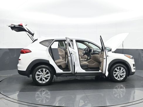 Used 2021 Hyundai Tucson SE image 25