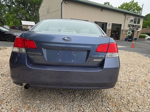 Used 2013 Subaru Legacy 2.5i Premium w/ All-Weather Pkg + Moonroof AWD/4WD image 6