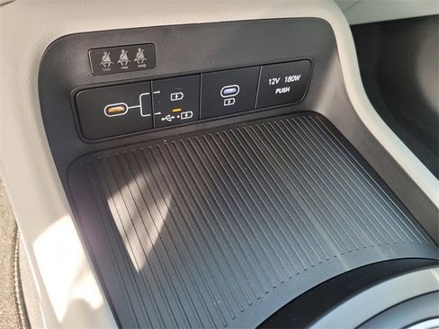 New 2026 Hyundai Kona SE image 18