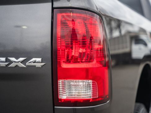 Used 2017 RAM 2500 Tradesman w/ Chrome Appearance Group image 7