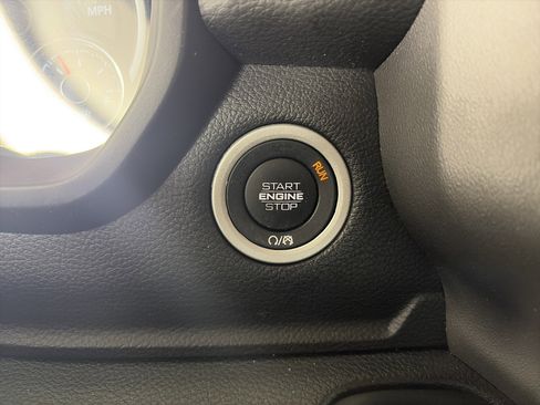 Used 2022 RAM 1500 Big Horn image 25