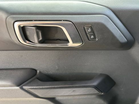 Used 2025 Ford Bronco Outer Banks image 11