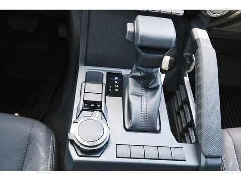Used 2026 Toyota Tacoma SR AWD/4WD image 25