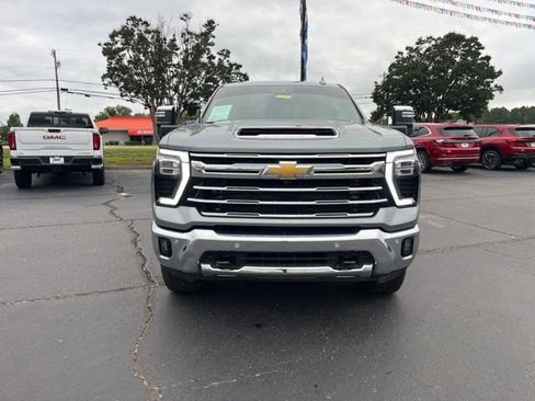 Used 2024 Chevrolet Silverado 2500 LTZ w/ LTZ Plus Package AWD/4WD image 37