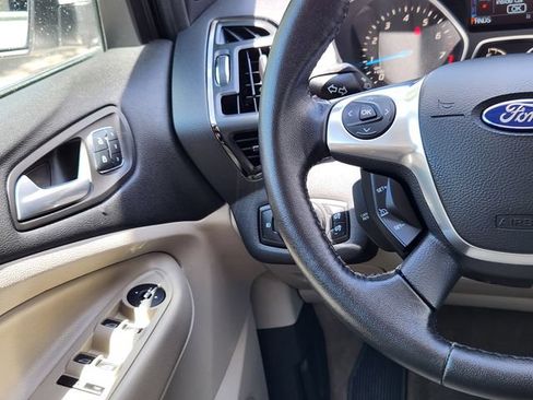 Used 2015 Ford Escape Titanium w/ Equipment Group 301A AWD/4WD image 26