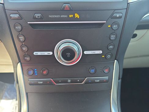 Used 2019 Ford Edge Titanium w/ Equipment Group 301A AWD/4WD image 20