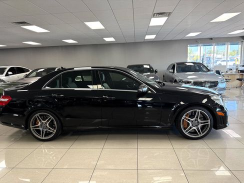 Used 2013 Mercedes-Benz E 63 AMG E63 AMG Sedan w/ AMG Performance Pkg image 3