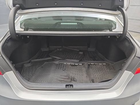 Used 2018 Toyota Camry LE w/ Convenience Package image 38