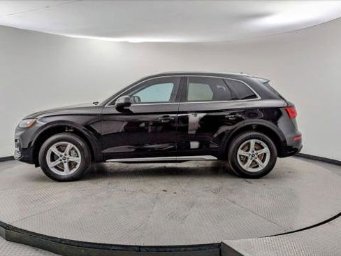 Used 2023 Audi Q5 2.0T Premium image 3