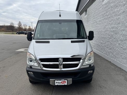 Used 2008 Dodge Sprinter 2500 w/ Rear Heater Group III image 2