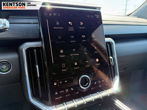 Used 2024 GMC Acadia Elevation AWD/4WD image 21