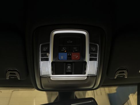 Used 2024 RAM 3500 Laramie w/ Night Edition image 26