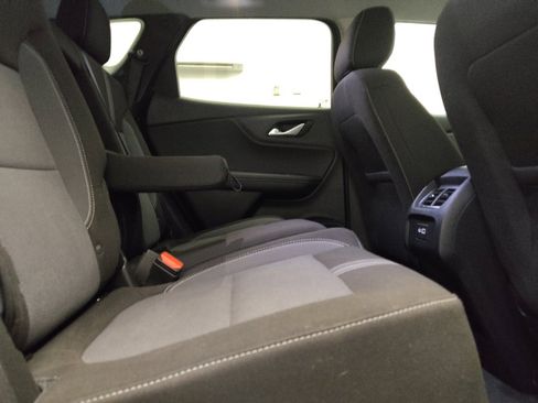 Used 2024 Chevrolet Blazer LT w/ Convenience Package FWD image 19