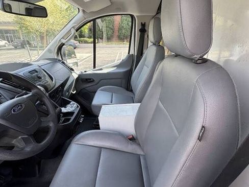 Used 2016 Ford Transit 150 130 Low Roof RWD image 17