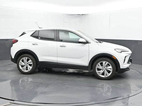 Used 2025 Buick Encore GX Preferred FWD image 4