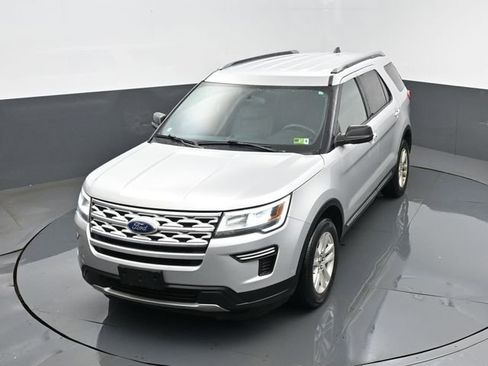 Used 2018 Ford Explorer XLT AWD/4WD image 22
