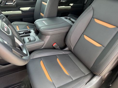 New 2026 GMC Sierra 2500 AT4 w/ AT4 Premium Plus Package AWD/4WD image 11
